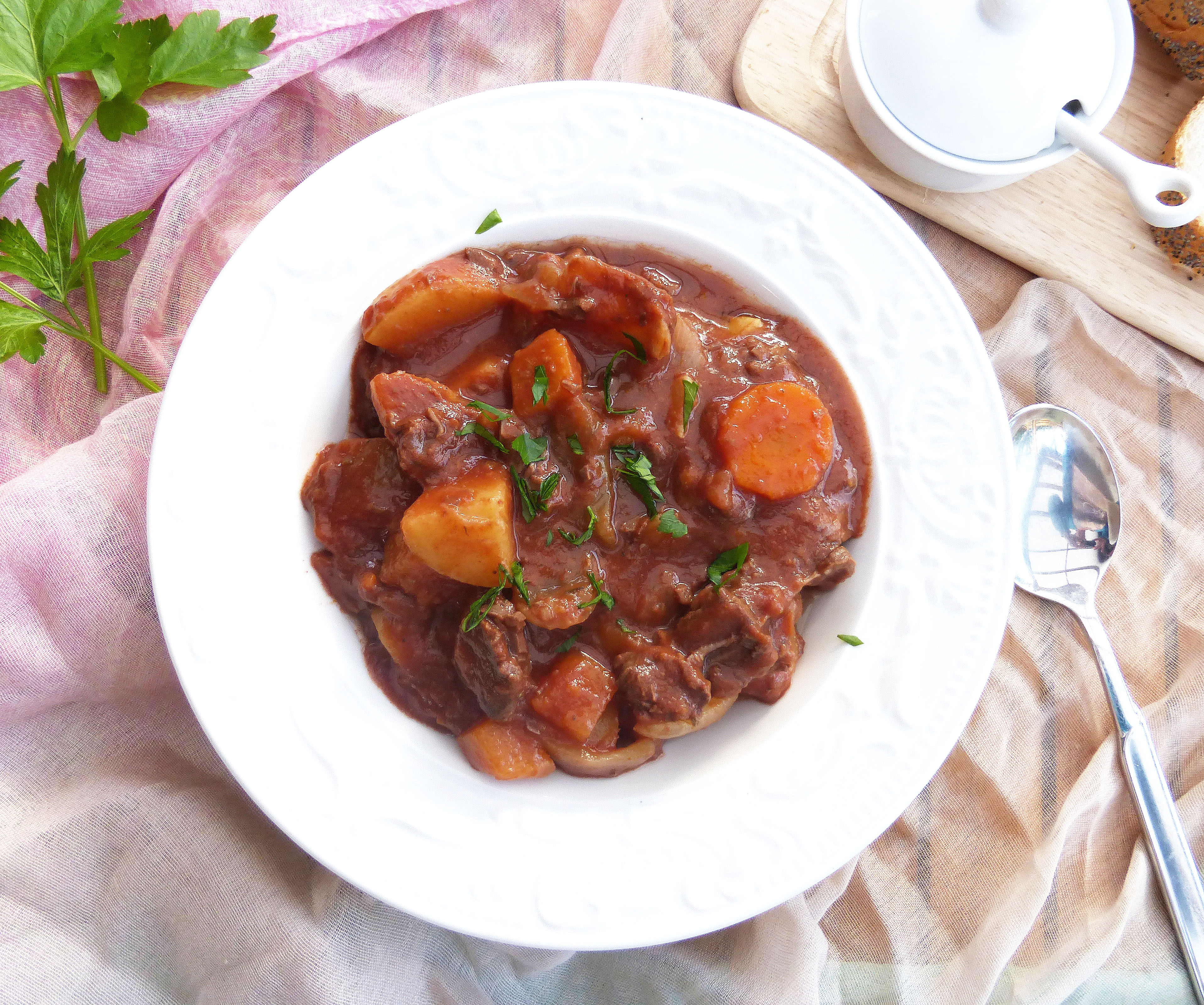 Simple Beef and Tomato Crockpot Stew 